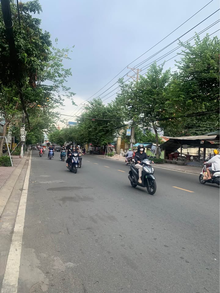 Nhà mặt tiền Đinh Bộ Lĩnh, Mỹ Tho 140m² giá 6.9 tỷ - Cơ hội kinh doanh tuyệt vời!