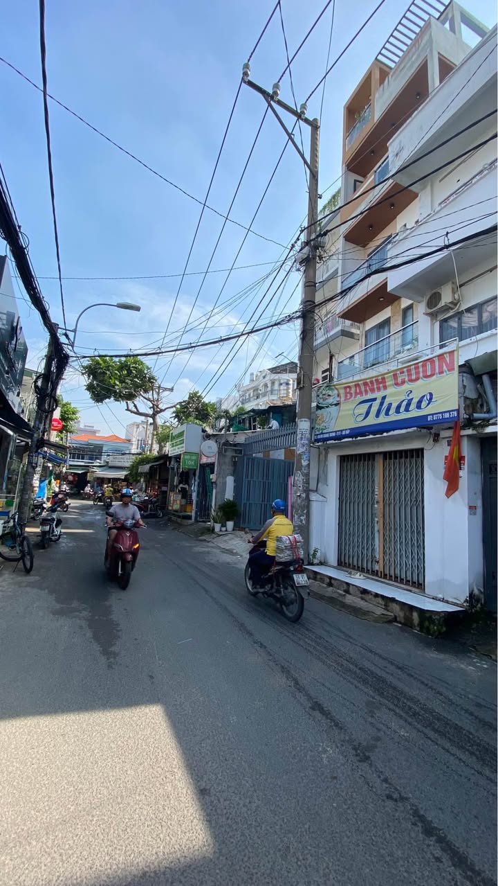 Nhà cho thuê mặt tiền hẻm Quang Trung 15m² giá 3.2 triệu - Dân cư đông đúc, thuận tiện di chuyển!