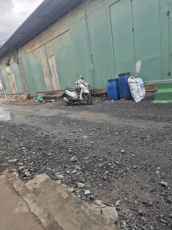 Kho xưởng cho thuê Hẻm 551 Lâm Văn Kỷ, Quận 12, 180m² - Giá chỉ 10 triệu/tháng