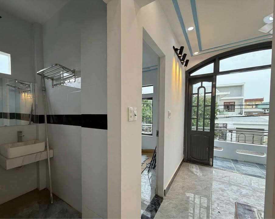 Nhà 2 Tầng 2 Mặt Tiền Phùng Khắc Khoan - 50m² chỉ 2.85 tỷ - Kinh doanh cực tốt!