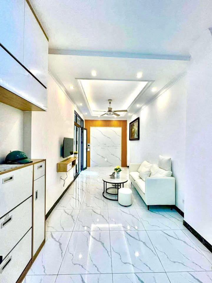 Nhà Ngõ Quỳnh, Hai Bà Trưng 25m² giá mềm - Lô góc, sẵn sàng vào ở!