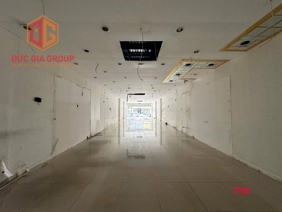 Cho thuê mặt tiền đường 30/4 Biên Hòa 236m² - Vị trí sầm uất, tiện ích đầy đủ!