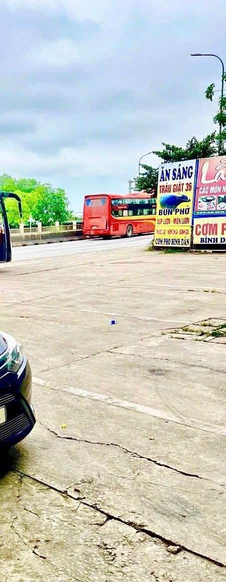 Bán Nhà Hàng Bắc Nam - Quốc Lộ 1A, Quảng Xương, 440m² - Giá 11 tỷ Thương Lượng!