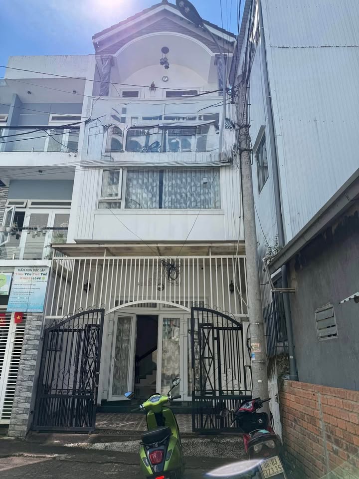 Nhà nguyên căn cho thuê tại đường Tô Vĩnh Diện, Đà Lạt 162m² - Khu vực an ninh, đông đúc!