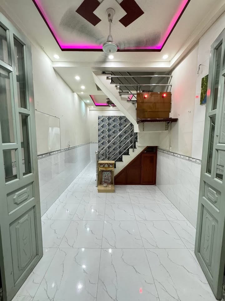 Nhà mới 2 lầu 1 sân thượng P16 Q8 giá 1.95 tỷ - Sổ hồng chính chủ