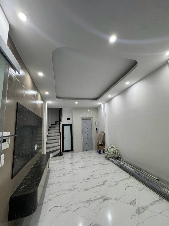 Nhà Láng Hạ 33m² giá 8.3 tỷ - Nhà mới, ô tô vào tận nơi!