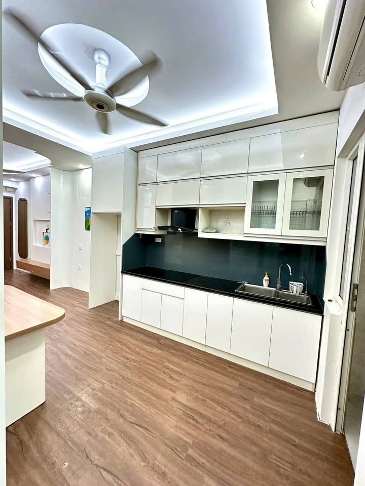 Căn hộ góc CT11 Kim Văn Kim Lũ 68m² giá 4 tỷ - Full nội thất cao cấp!