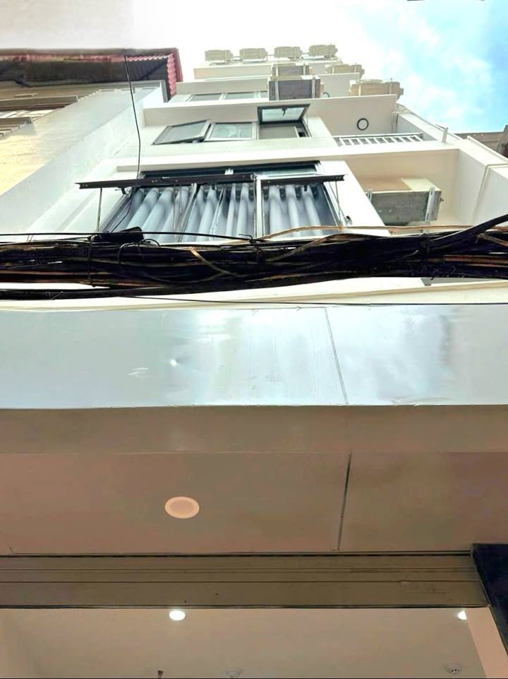 Căn hộ chung cư mini Nguyễn Chí Thanh Đống Đa 50m² giá 16.2 tỷ - Đầu tư sinh lời ngay!