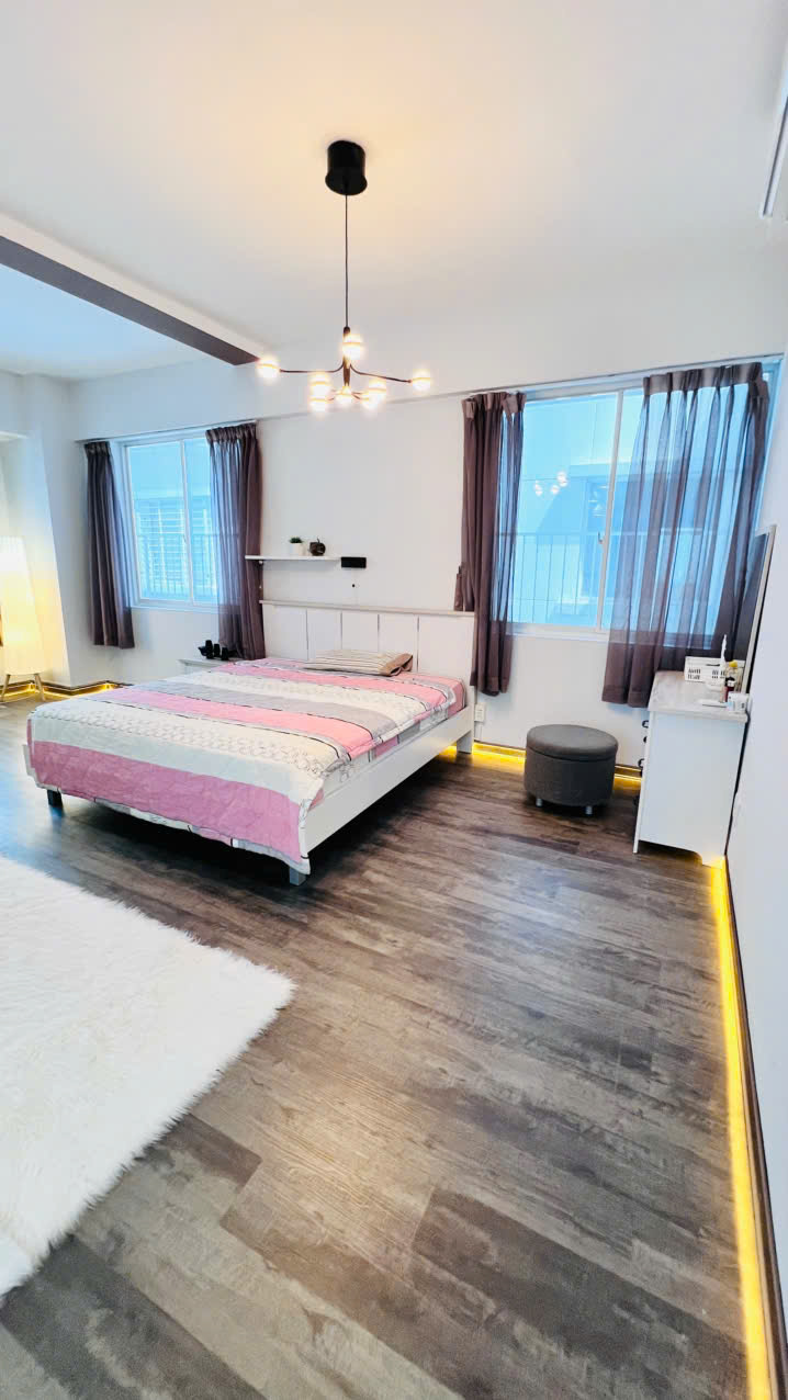 Căn hộ Penhouse Phú Mỹ Thuận Nhà Bè 187m² giá 3.8 tỷ - View sông thoáng mát!