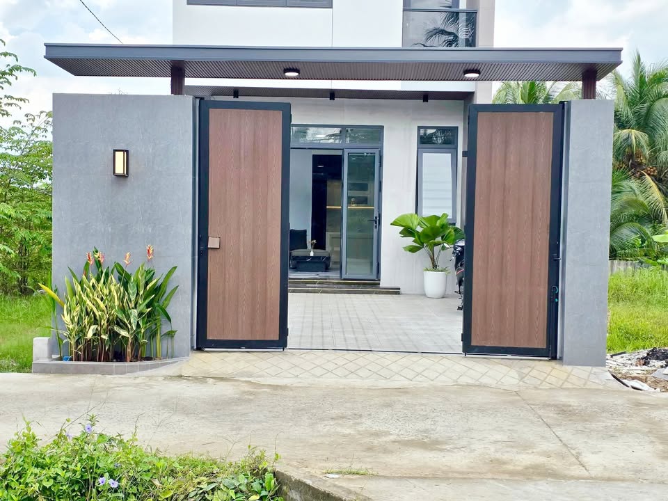 Nhà mặt tiền Bà Tư Gạo, TP Mỹ Tho 92m² giá 2.25 tỷ - Sẵn sàng vào ở!