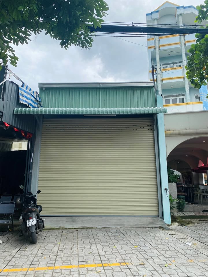 Cho thuê mặt tiền Bờ Bao Tân Phú 120m² - Kinh doanh đa ngành, giá chỉ 25 triệu!