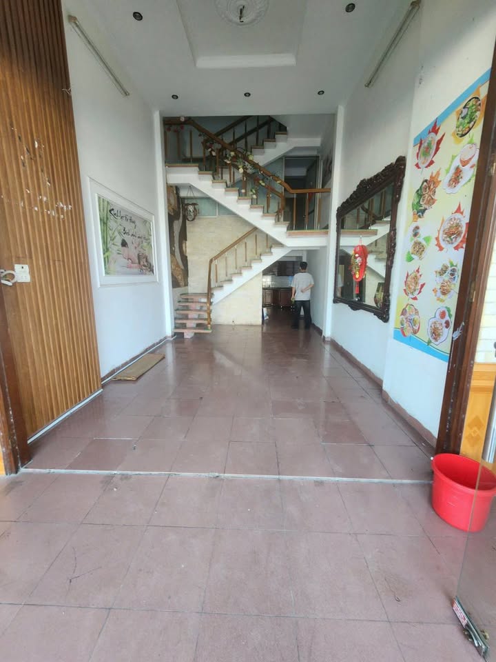 Nhà riêng cho thuê tại Hồng Hải, Hạ Long 60m² giá 12 triệu - Gần siêu thị Go