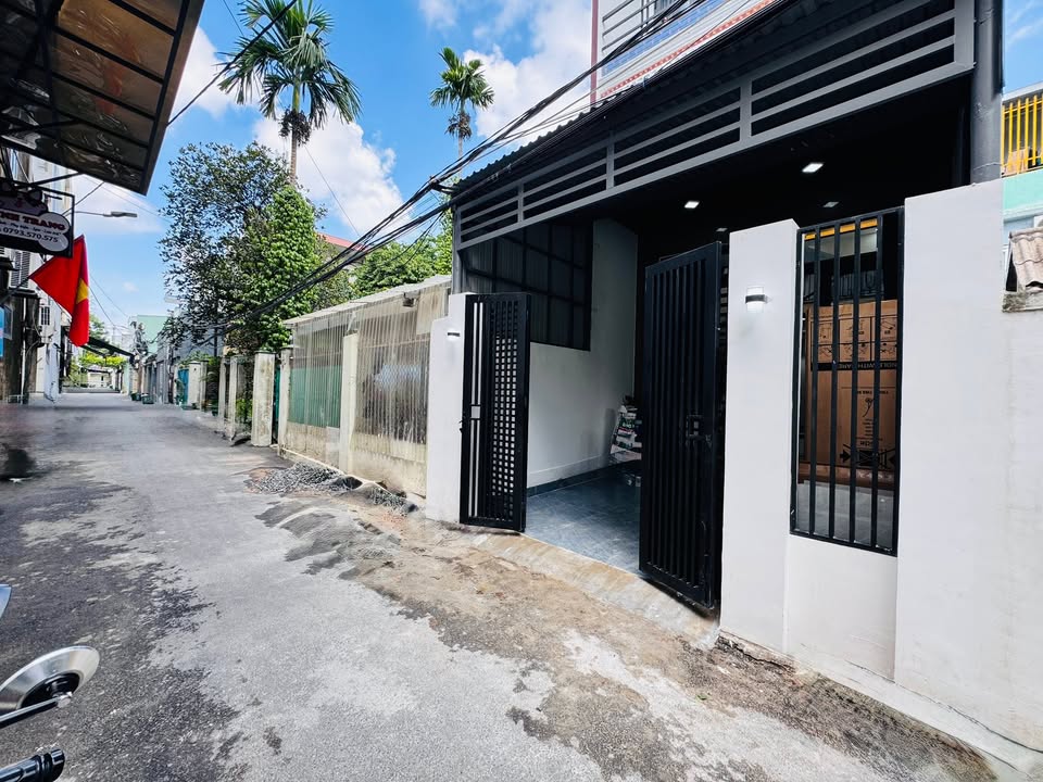 Nhà 3 tầng đường Đỗ Nhuận, Thanh Khê, 72m² giá 4 tỷ - Thiết kế thông minh, sân rộng rãi!