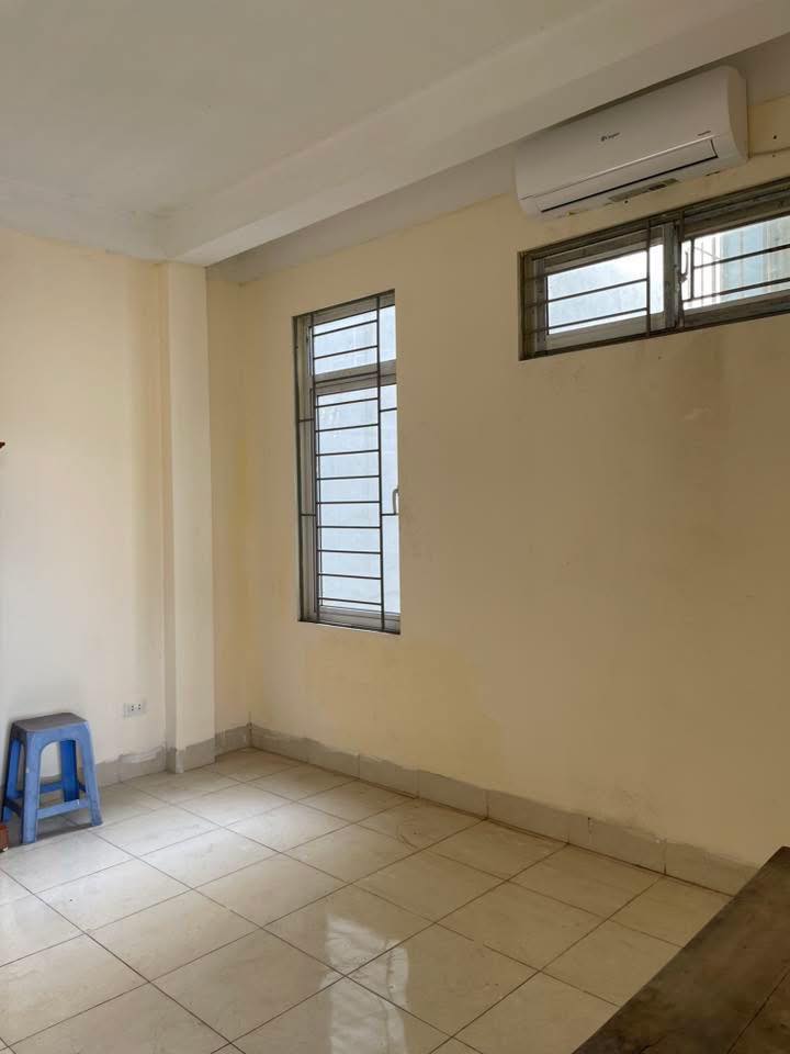 Phòng trọ cho thuê tại Thanh Nhàn - 30m², tiện nghi hiện đại, chỉ việc vào ở!