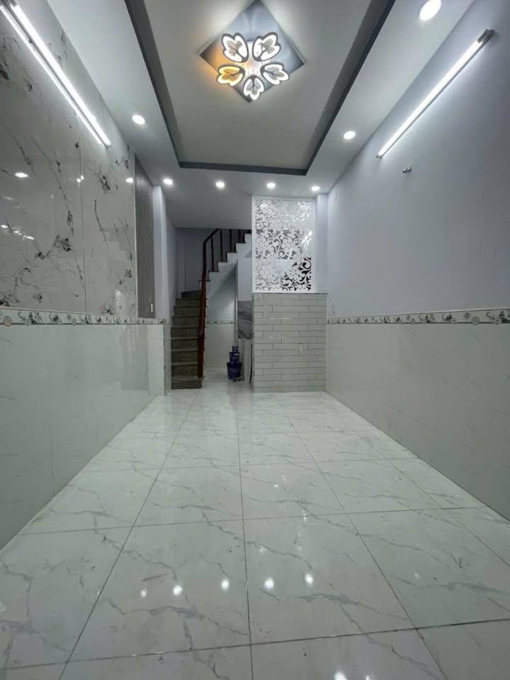 Nhà phố Mễ Cốc, Quận 8, 22m², Giá 2.25 tỷ - Sổ hồng chính chủ