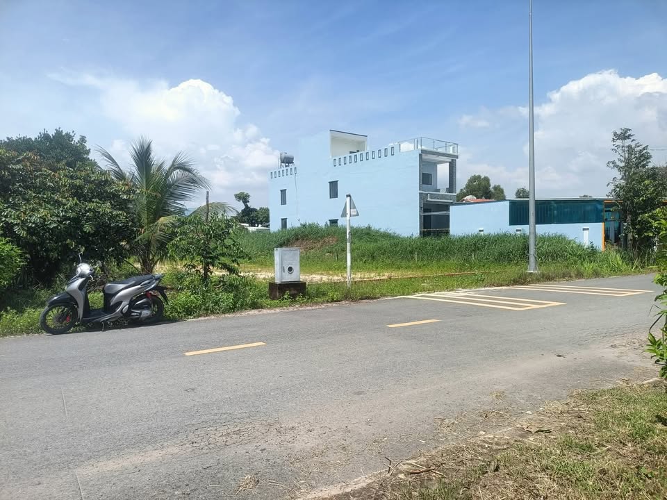 Đất nền mặt tiền Nguyễn Thị Hạnh 675m² giá 9 tỷ - Sổ hồng chính chủ