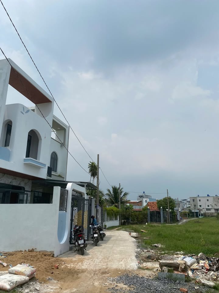 Đất nền Vĩnh Phước, Cần Giuộc 109m² giá 1.5 tỷ - Sổ đỏ chính chủ, vị trí đẹp!