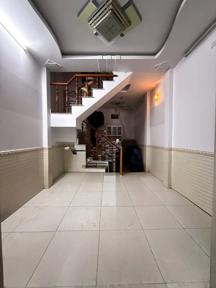 Nhà cho thuê đường Lê Văn Khương, quận 12, DT 29.7m² - Vào ở ngay!