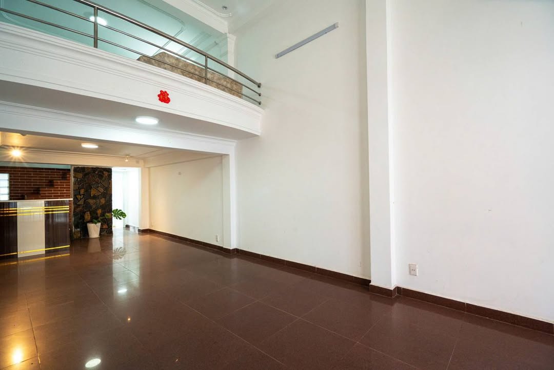 Nhà mặt tiền Nguyễn Văn Trỗi Đà Lạt 42m² giá 10.5 tỷ - Sổ đỏ chính chủ