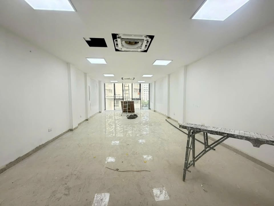 Cho thuê FrontHouse mặt phố Nguyễn Tuân Thanh Xuân 75m² giá 80 triệu - Kinh doanh đỉnh cao!