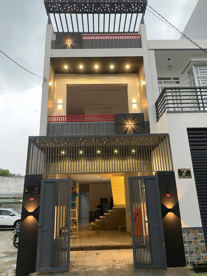 Nhà trệt lầu KDC Hồng Phát An Bình 92m² giá 6.368 tỷ - Full nội thất cao cấp