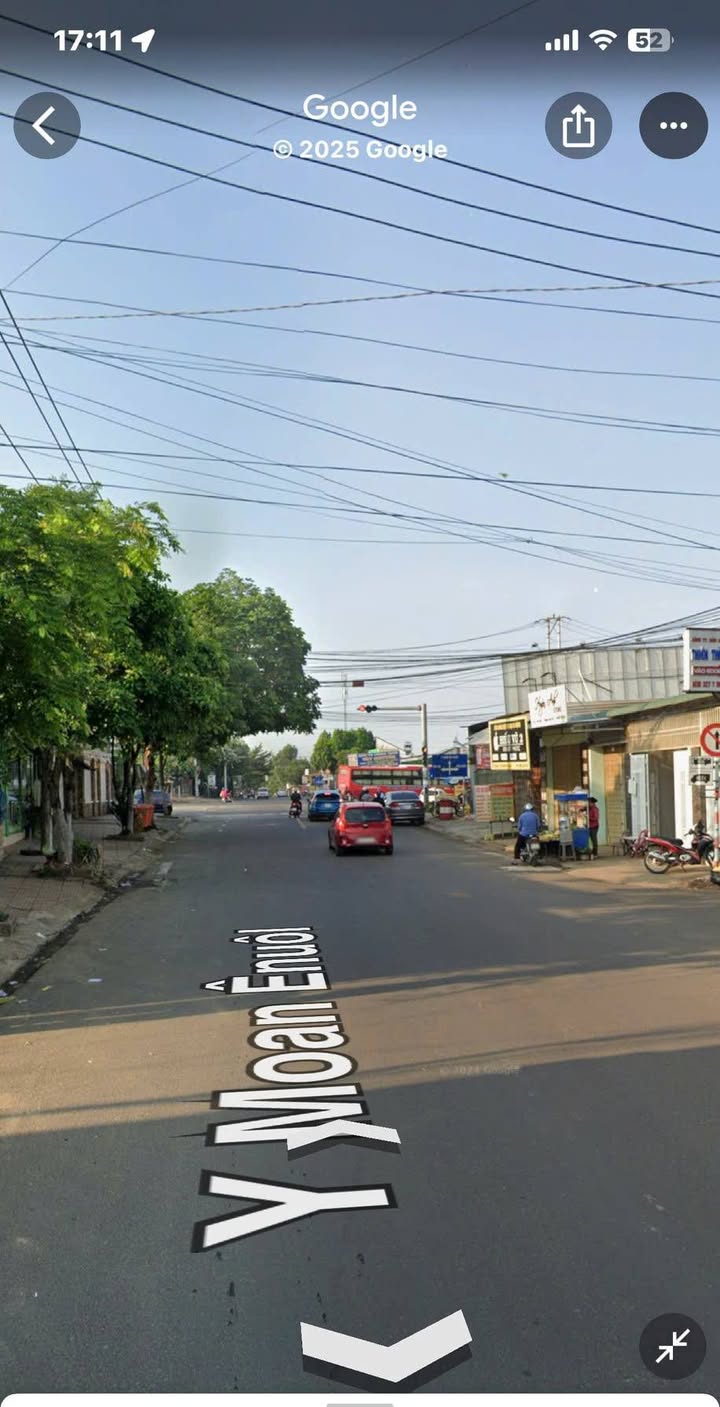 Nhà lầu mặt tiền kinh doanh Y Moan, Buôn Ma Thuột 180m² giá 10 tỷ - Đầu tư sinh lời ngay!