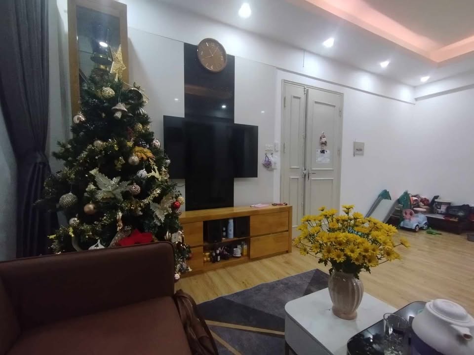 Chung cư Pháp Vân Trần Thủ Độ Hoàng Mai 60m² giá 2.1 tỷ - Căn góc ban công thoáng mát!