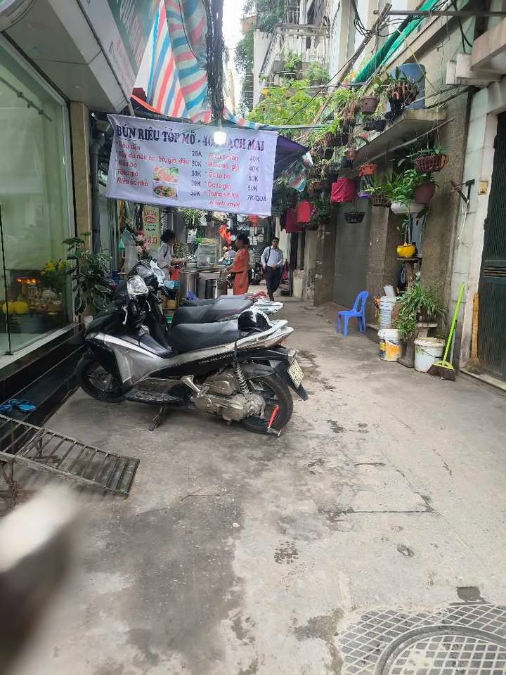 Nhà phố Bạch Mai 18m² giá 2.9 tỷ - Đầu tư sinh lời ngay!