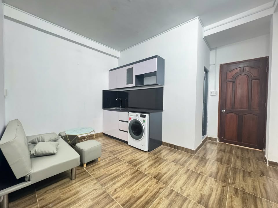 Phòng cho thuê 2 PN tại 77 Nguyễn Văn Thương, Bình Thạnh - Không gian sống lý tưởng!