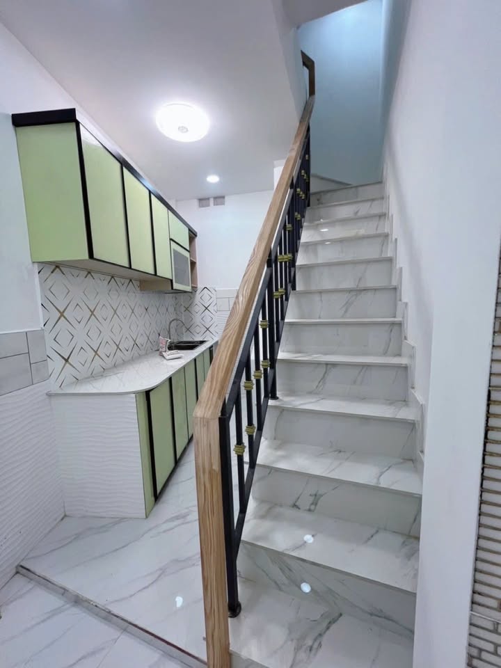 Nhà 3 tầng Hậu Giang, Quận 6 - 64m² chỉ 3 tỷ - Sổ hồng riêng, chính chủ!