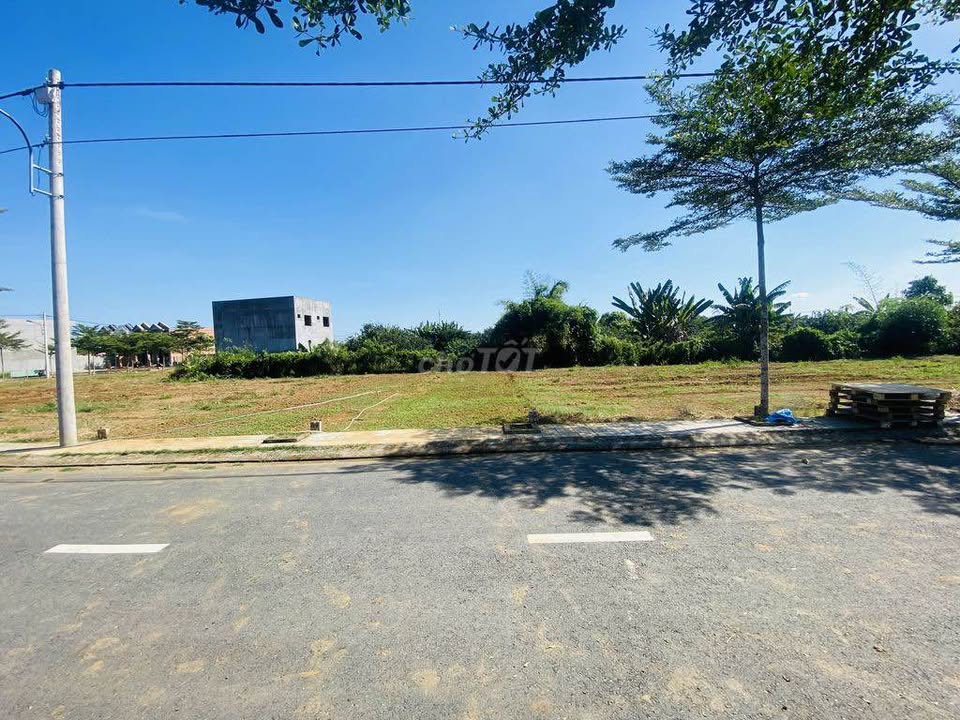 Đất nền Tân Triều Biên Hòa 108m² chỉ 1 tỷ - Sổ đỏ chính chủ, xây dựng tự do!