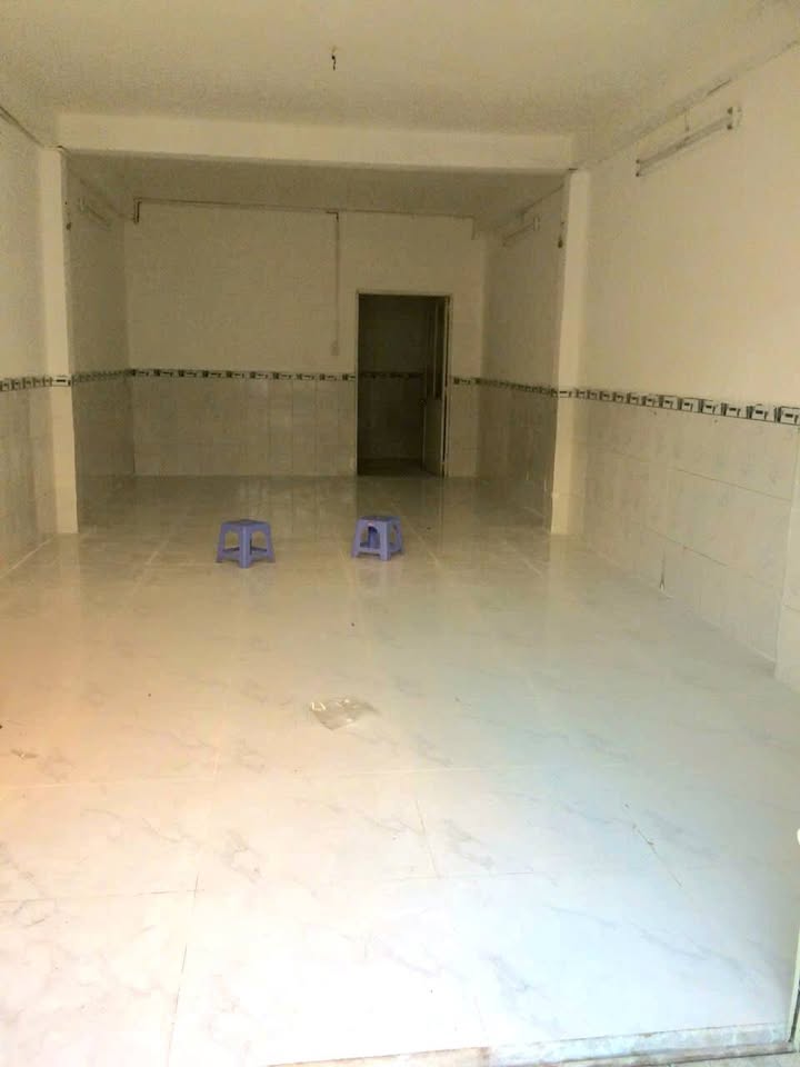 Nhà mặt tiền ĐS 1, Bình Tân 68m² giá 9.8 tỷ - Kinh doanh sầm uất!
