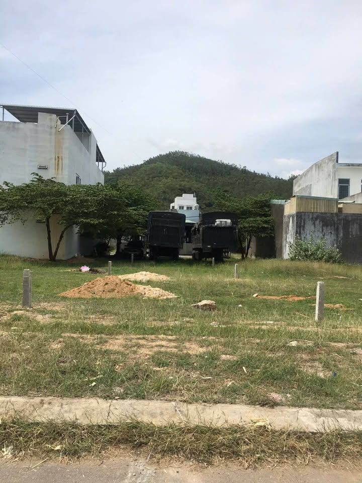 Đất nền khu vực Huỳnh Kim, An Nhơn 104m² giá 920 triệu - Sổ đỏ chính chủ!