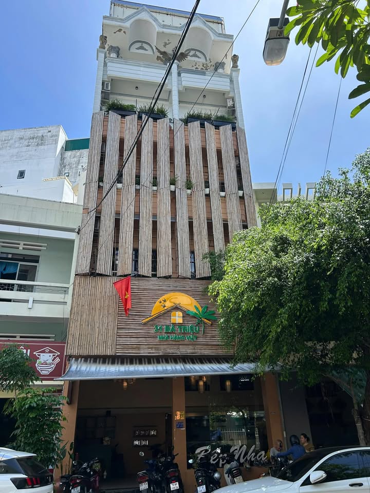 Cho thuê nhà mặt tiền 31 Bà Triệu, Nha Trang - Vị trí đắc địa, sẵn sàng kinh doanh!