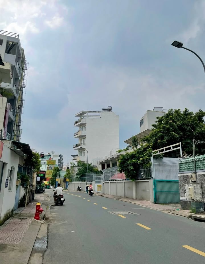 FrontHouse Mặt tiền kinh doanh Nguyễn Văn Đậu 154m² giá 22.2 tỷ - Cơ hội đầu tư vàng!