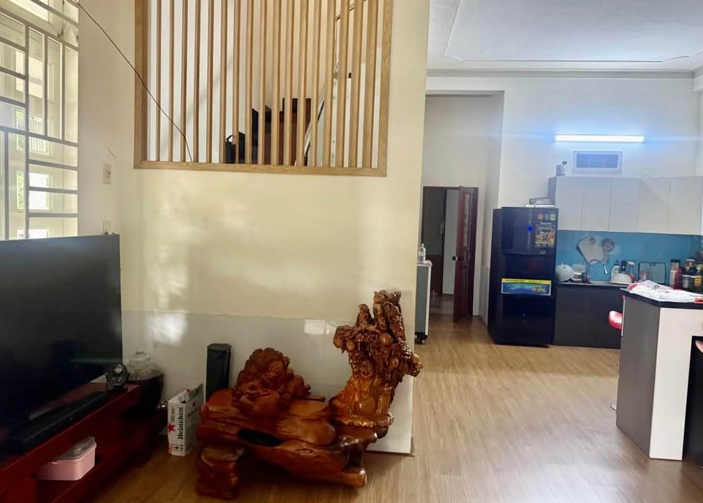 Nhà mặt tiền Hồ Tùng Mậu, Bảo Lộc 3PN giá 12 triệu - Phù hợp ở và kinh doanh!