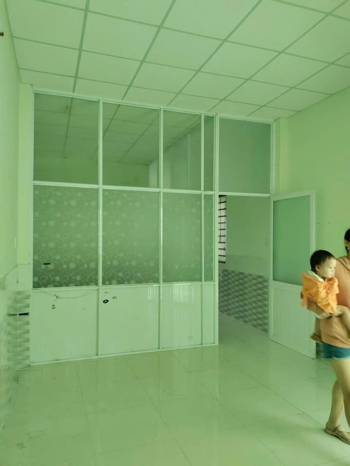 Nhà mặt tiền khu Bình Long, quận Bình Tân, 60m² giá chỉ 8.5 triệu/tháng - Thuận tiện kinh doanh!