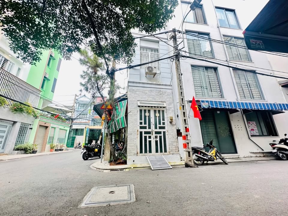 Nhà 3 mặt tiền Tân Bình 145m² giá 31 tỷ - Đầu tư sinh lời ngay!