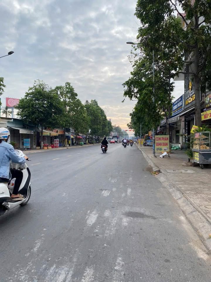 Nhà mặt tiền đường Lê Văn Phẩm, Mỹ Tho 134m² giá 4 tỷ - Cơ hội đầu tư hấp dẫn!