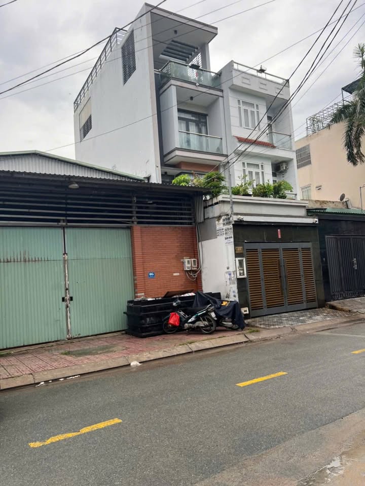 Đất mặt tiền đường Số 10, Thủ Đức, 370m² - Sổ hồng chính chủ, giá thương lượng