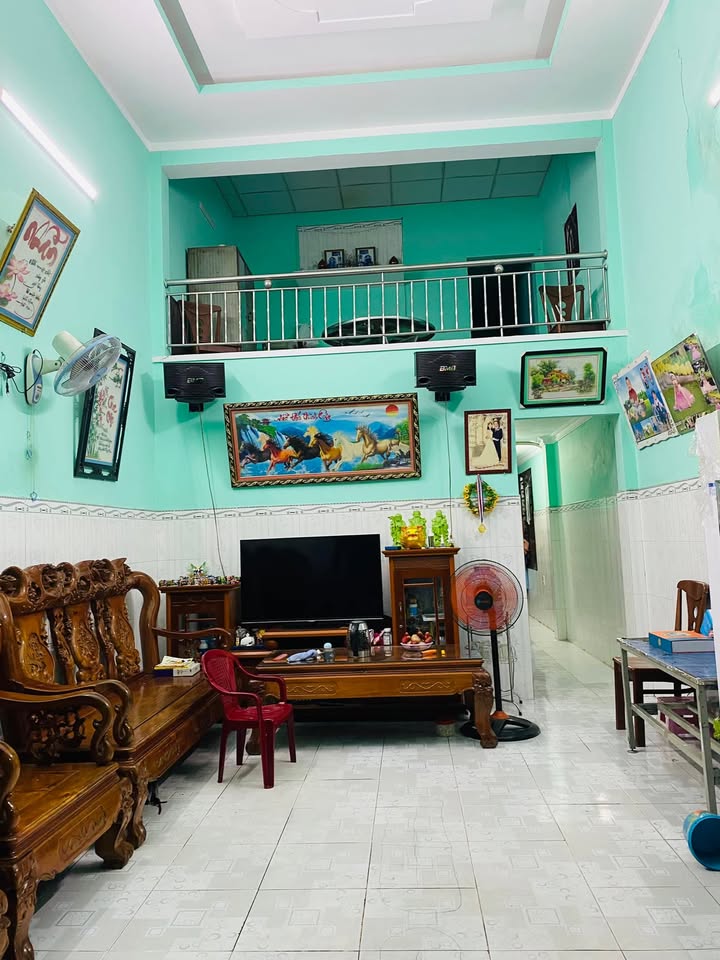 Nhà cấp 4 gác lửng Bình Hòa - Thuận An 76m² giá 2.699 tỷ - Cần bán gấp!