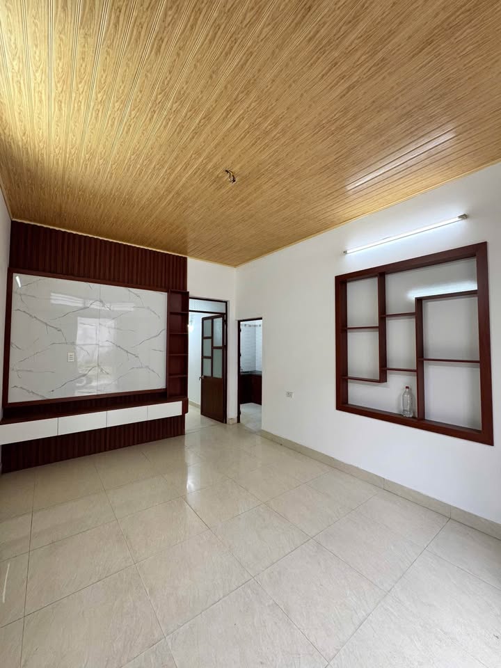 Nhà 2 tầng Hoàng Mai, Đồng Thái 54m² giá 1.95 tỷ - Chính chủ, sẵn sàng tiếp khách!