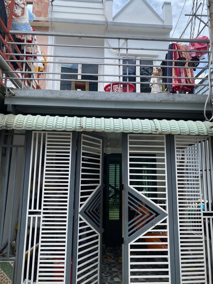 Nhà riêng Hóc Môn 38.5m² giá 1.7 tỷ - Sổ hồng chính chủ, bớt lộc!