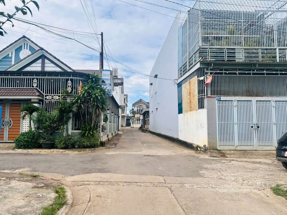 Lô đất Hẻm 117 Ama Khê, Tân Lập, Đắk Lắk 113.5m² giá 2.9 tỷ - Cơ hội hiếm có!