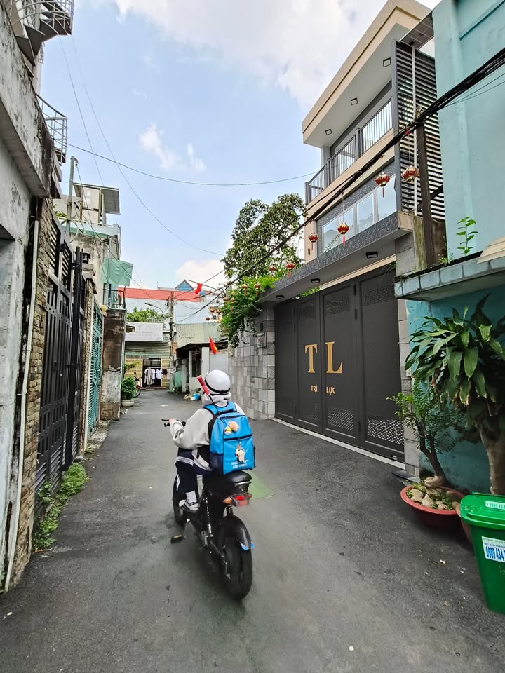 Đất nền Thủ Đức 150m² giá 10 tỷ - Hẻm xe hơi cách Kha Vạn Cân 100m!