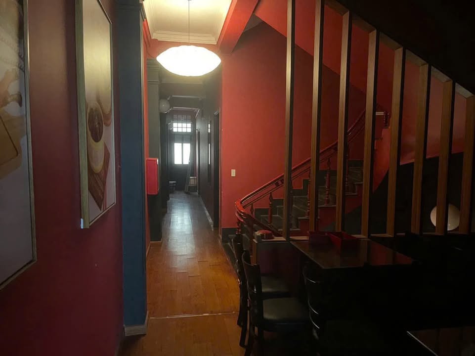 Khách sạn 5 tầng mặt tiền Nguyễn Thái Học, TP. Huế - Chỉ 45 triệu/tháng, thương lượng!