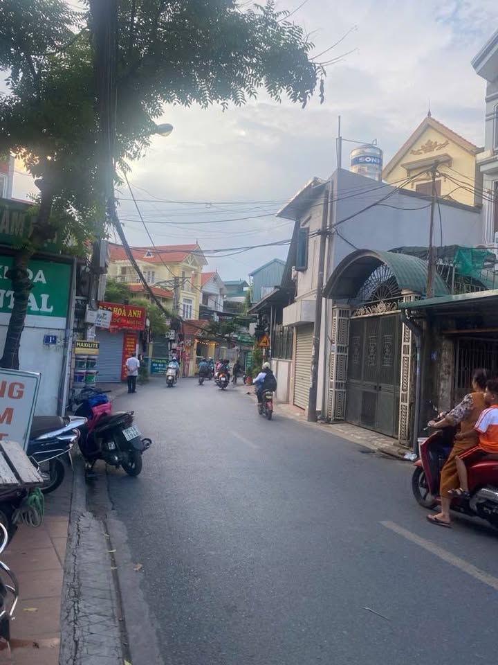 Đất mặt phố Bắc Cầu, quận Long Biên 275m² giá 13 tỷ - Đầu tư sinh lời cao!