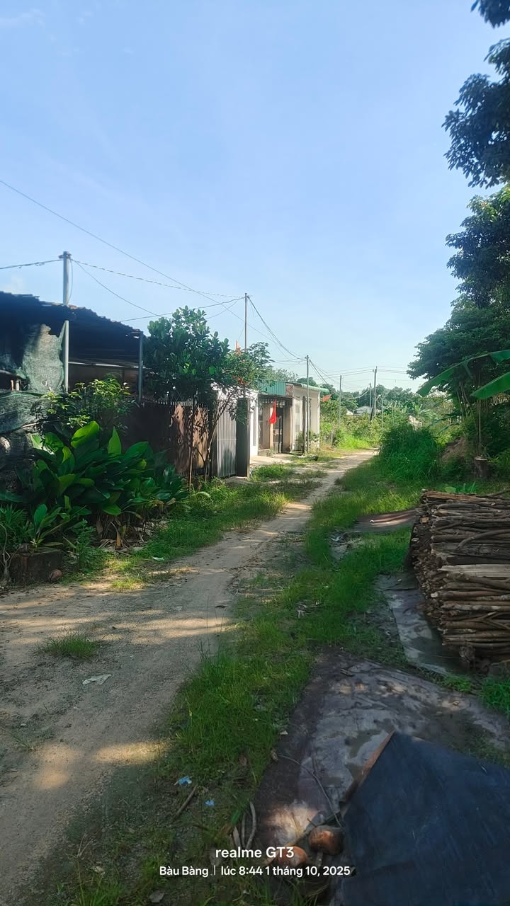 Đất nền Bến Cát 180m² giá 760 triệu - Bán gấp, vị trí đắc địa!