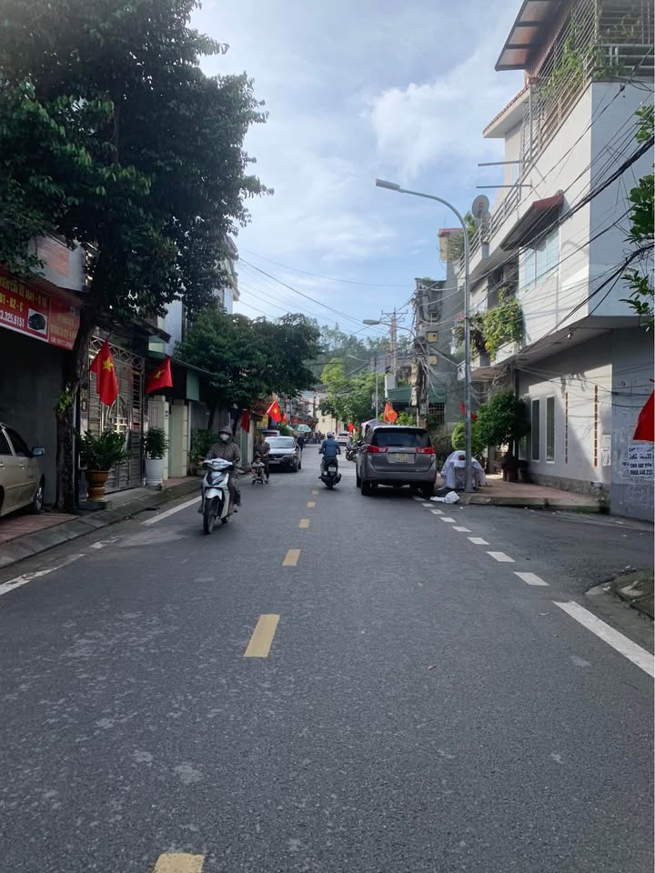 Nhà mặt đường Tây Sơn, Kiến An 100m² - Cơ hội đầu tư hấp dẫn!