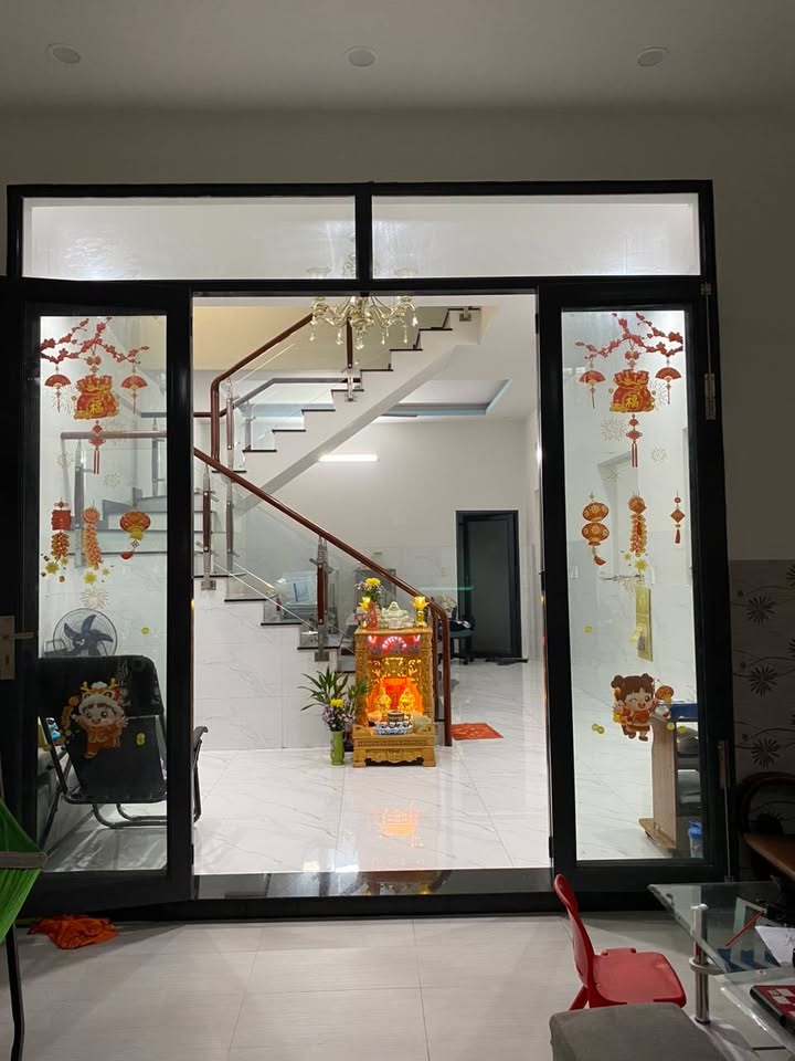 Nhà 1 trệt 1 lầu 1 tum tại KDC Bicosi, Tân Đông Hiệp, 72m² chỉ 4.5 tỷ - Sổ đỏ chính chủ!